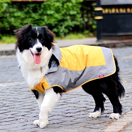 ABRRLO 犬用レインコート 雨具 カッパ 猫犬服 ペット用合羽 四つの足 ドッグウェア 帽子付 反射テープ 防水 汚れ防止 軽量 通気性 着脱簡単 中小型猫犬 散歩用 梅雨対策 雨の日 (3L, イエロー)
